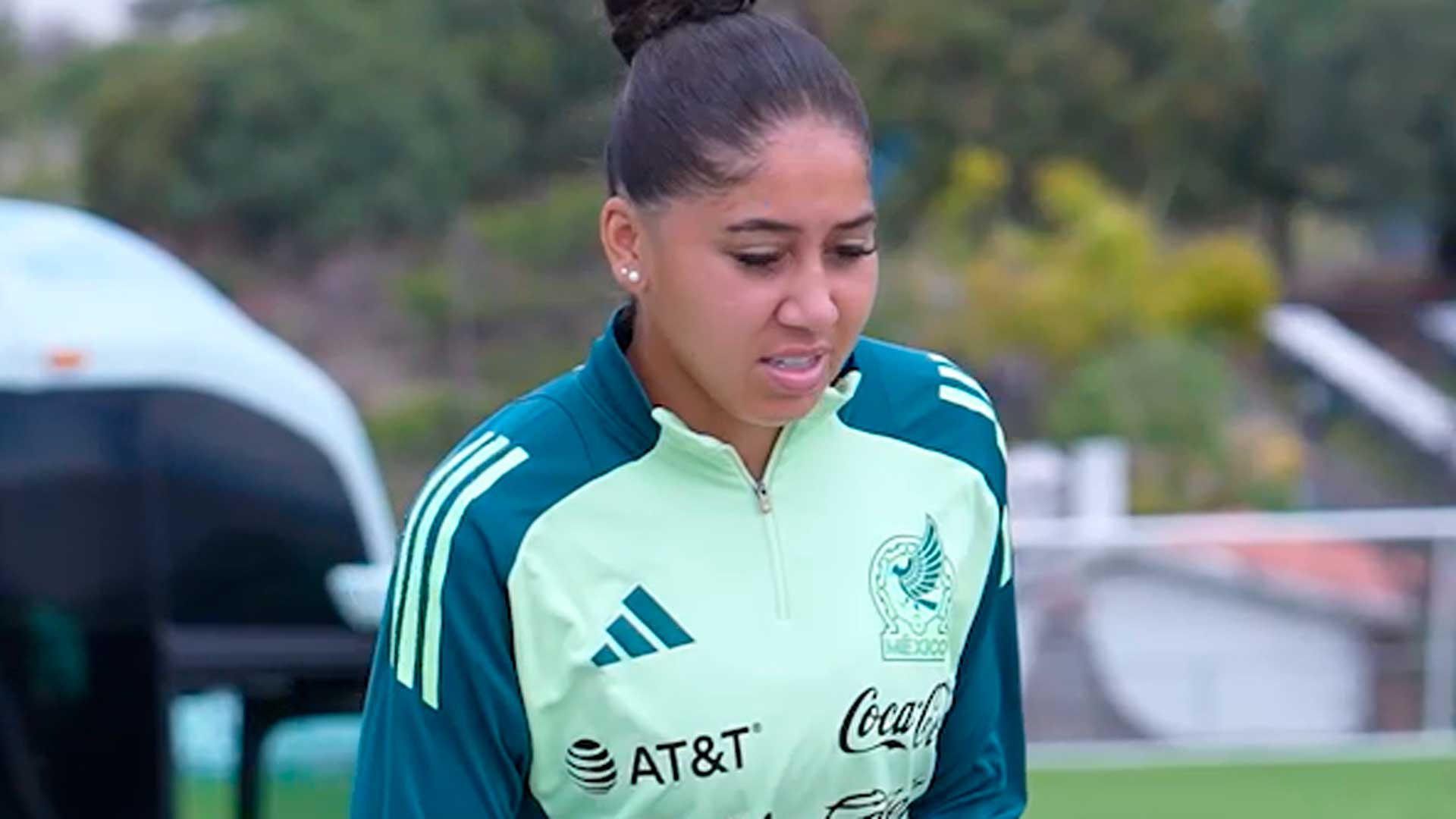 Aaliyah Farmer debuta con la Selección Mexicana Femenil ante Uruguay